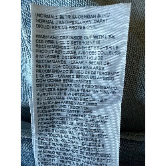 Levi’s Womens Boyfriend Jeans Light Wash Distressed Size 28 - Picture 10 of 11